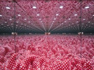 Yayoi Kusama-Mirrored room  1997