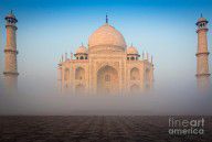 9872073_Taj_Mahal_In_The_Mist