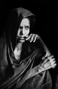 Sebasti�o Salgado-Goundam region. This woman blinded by sandstorms and chronic eye infections, has r
